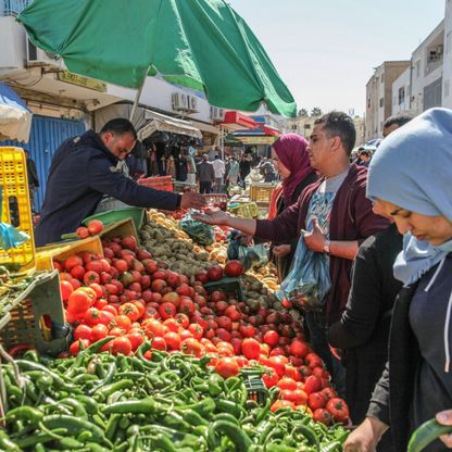 الأزمة المعيشية والاقتصادية تخيّم على الانتخابات التونسية 