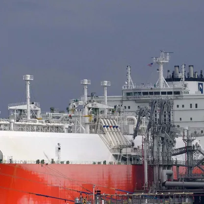 ناقلة الغاز الطبيعي المسال "سيلسيوس كارولاينا" راسية عند محطة "سابين باس" لتصدير الغاز التابعة لشركة "شينير" في كاميرون، لويزيانا، الولايات المتحدة، يوم الأربعاء 5 فبراير 2025 - بلومبرغ