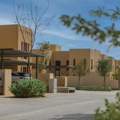 نموذج لوحدات سكنية ضمن مشروع "سدرة" التابع لشركة "روشن"، الواقع شمال العاصمة الرياض، المملكة العربية السعودية - المصدر: بلومبرغ
