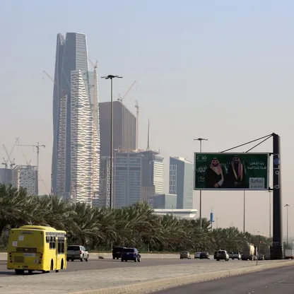 S&P: المشاريع الكبرى تواصل دفع إصدارات الديون السعودية في 2025