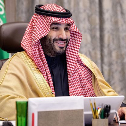 دشّن محطة سكاكا.. ولي العهد السعودي: سنطلق مشاريع طاقة متجددة بأنحاء العالم