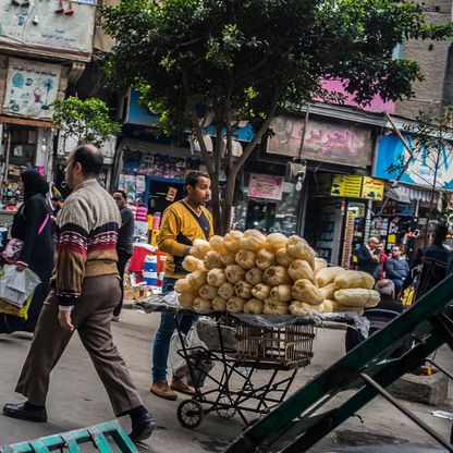 مصر ترفع توقعاتها للعجز المستهدف لـ 6.3% العام المالي المقبل