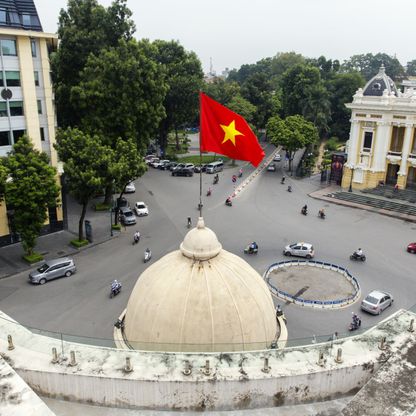 نزيف الخسائر في أسوأ البورصات بالعالم يؤرق مستثمري فيتنام