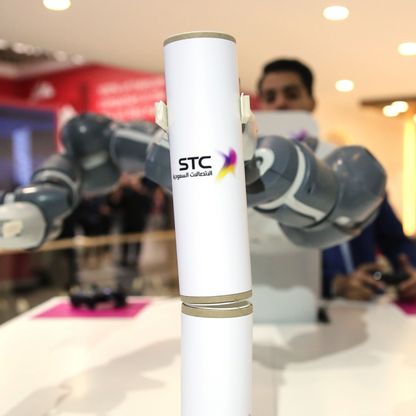 صندوق الاستثمارات العامة السعودي يبيع 5% من "stc" لجمع 3.1 مليار دولار