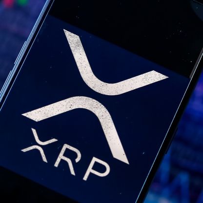 "XRP" تصبح ثالث أكبر عملة مشفرة مع صعودها القياسي عقب فوز ترمب