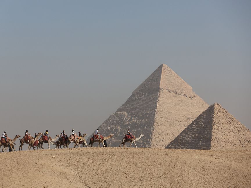 منظر عام للأهرامات في مصر - المصدر: بلومبرغ