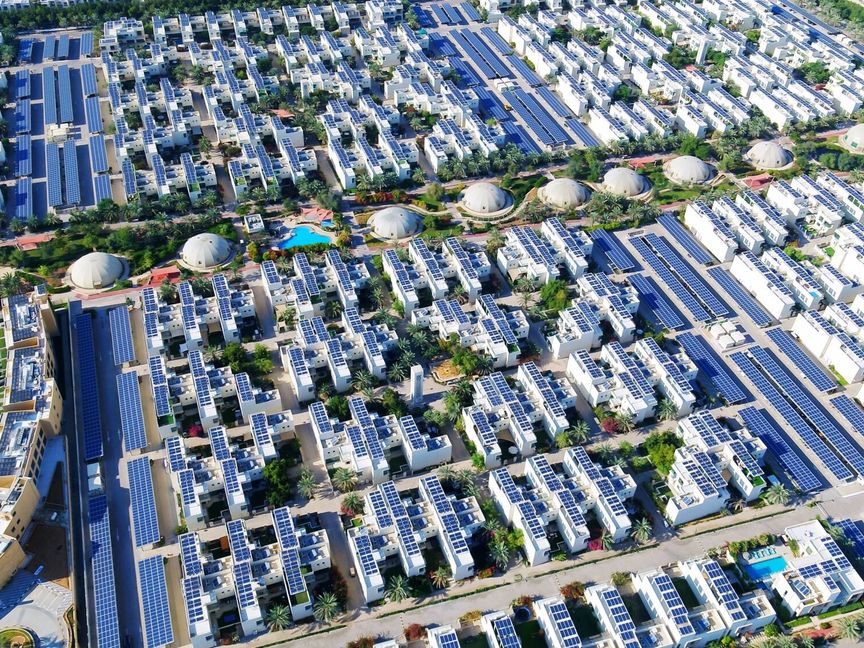 المدينة المستدامة تنتج 80% من طاقتها الخاصة في الشتاء و40% في أشهر الصيف، عندما تصل درجة الحرارة الخارجية عادة إلى 45 درجة مئوية.  - المصدر: بلومبرغ