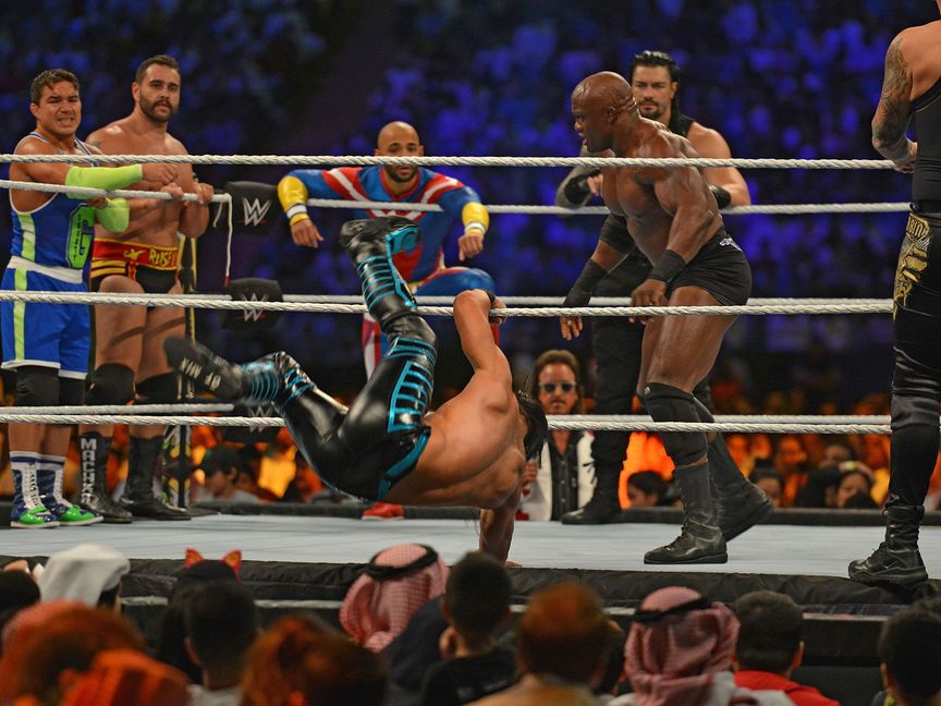 من إحدى مباريات المصارعة الحرة WWE في العاصمة السعودية الرياض - الشرق/بلومبرغ