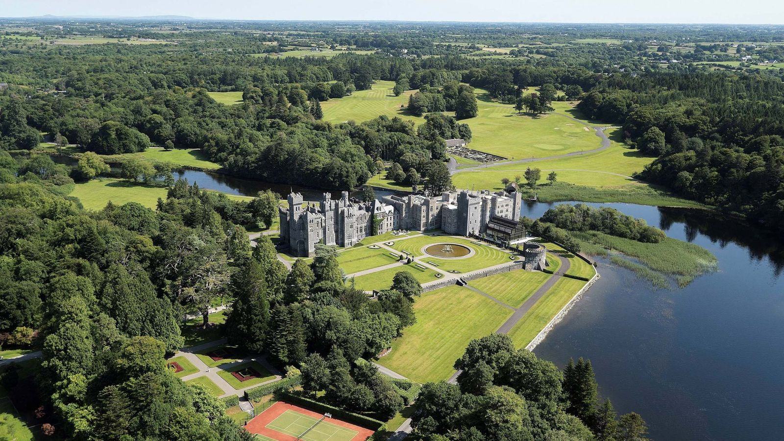 المصدر: Ashford Castle