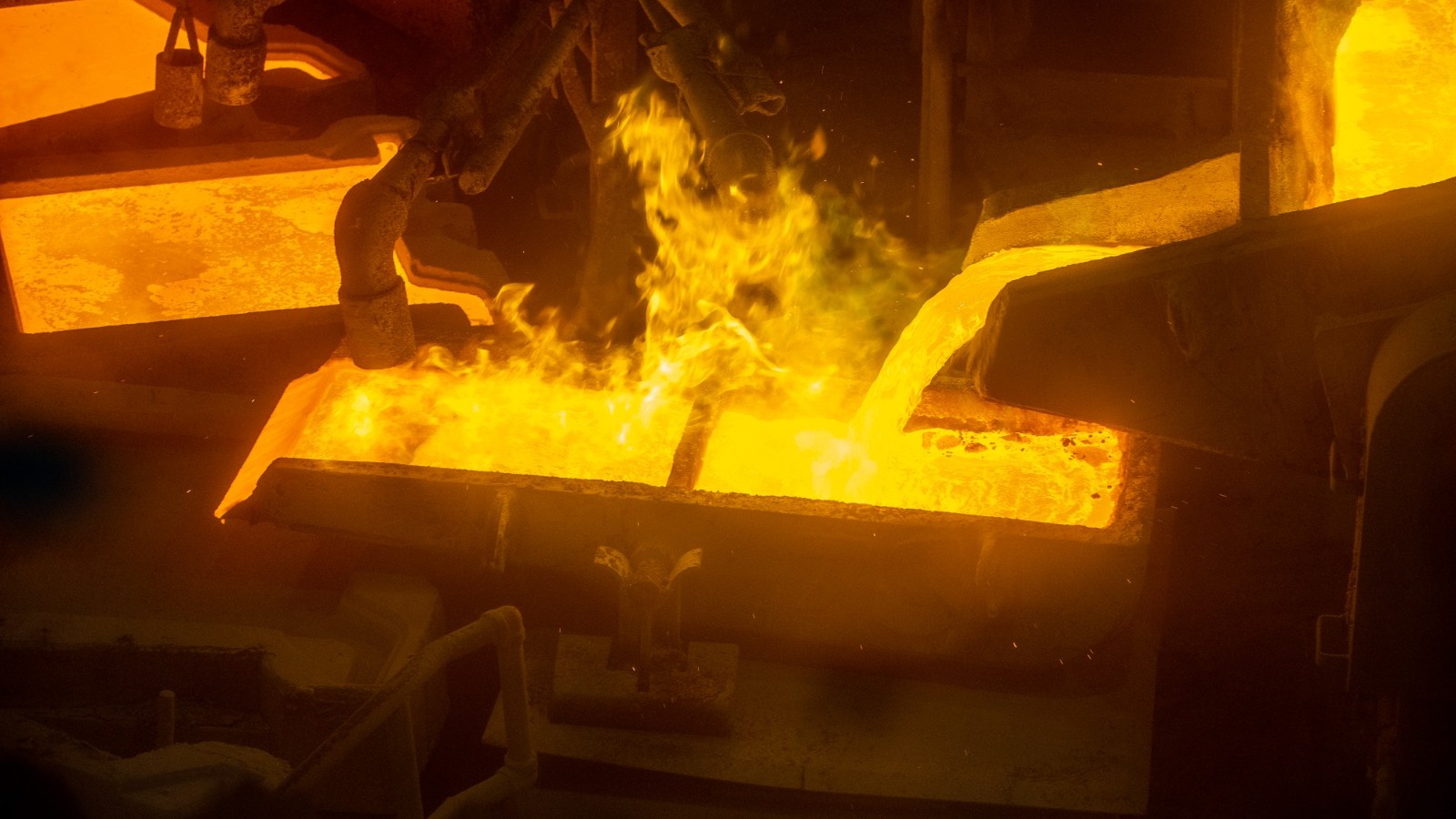 تصعيد ترمب يضغط على أسعار النحاس والمعادن الأساسية 