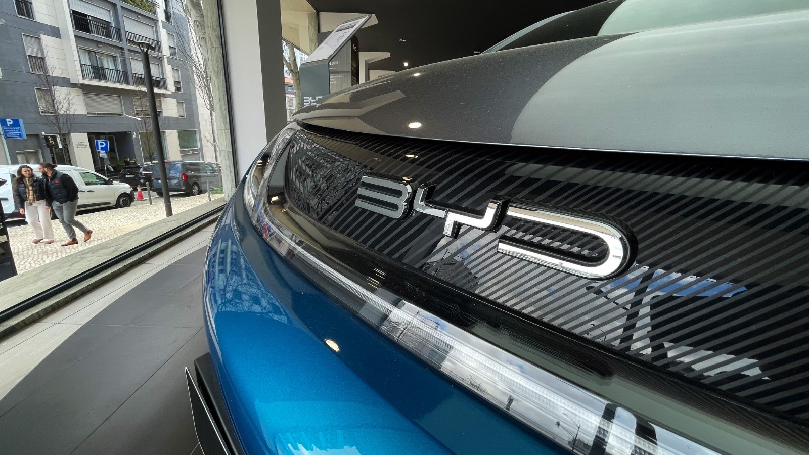 رسمياً.. quot;BYDquot; تزيح quot;تسلاquot; عن عرش السيارات الكهربائية 