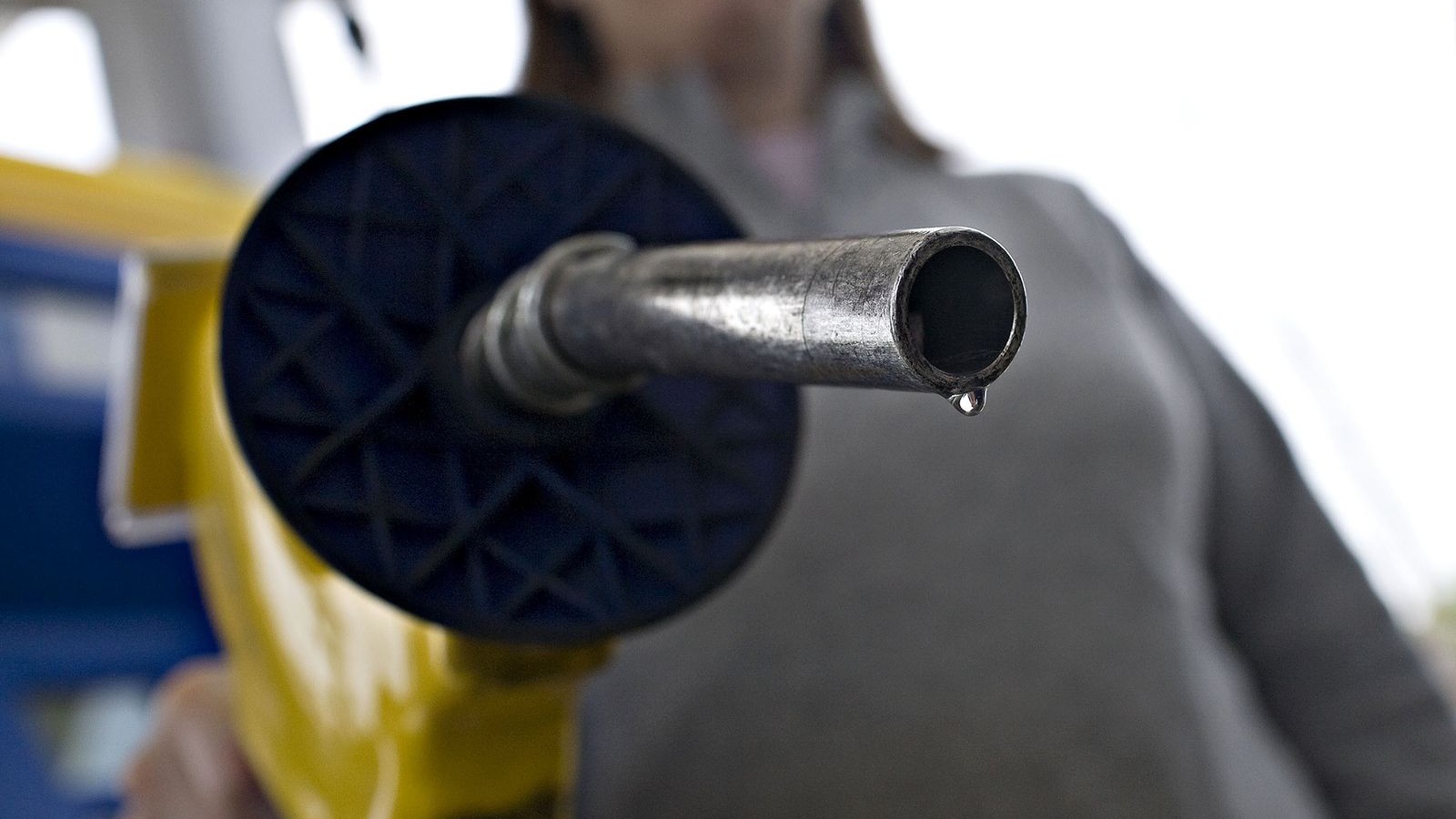 مصر ترفع أسعار الوقود بنحو 14% للمرة الثالثة خلال عام 