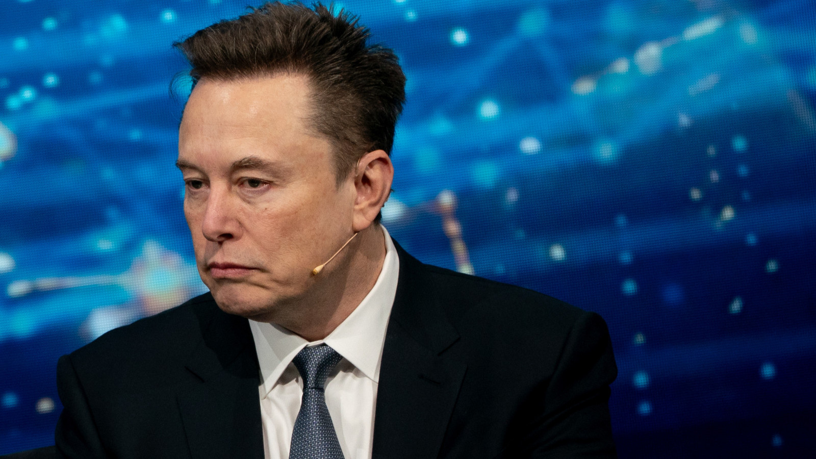 quot;xAIquot; تستنزف 8 مليارات دولار وتكشف عن خطة quot;أوبتيموسquot; 