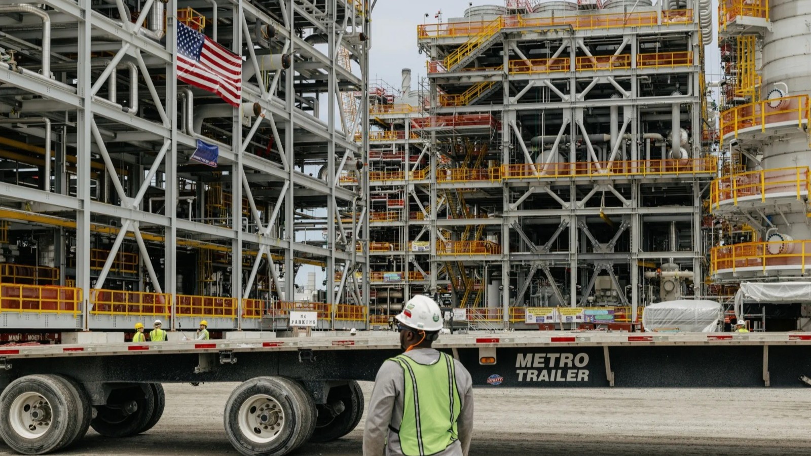 فايننشال تايمز: أدنوك تخطط لضخ عشرات المليارات في الغاز الأميركي 