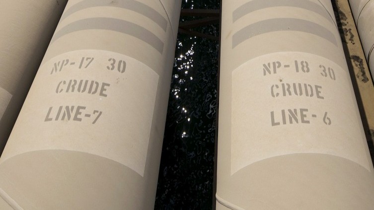 بلومبرغ: أبوظبي تعزز صادرات النفط قبل اجتماع quot;أوبك+quot; المرتقب 