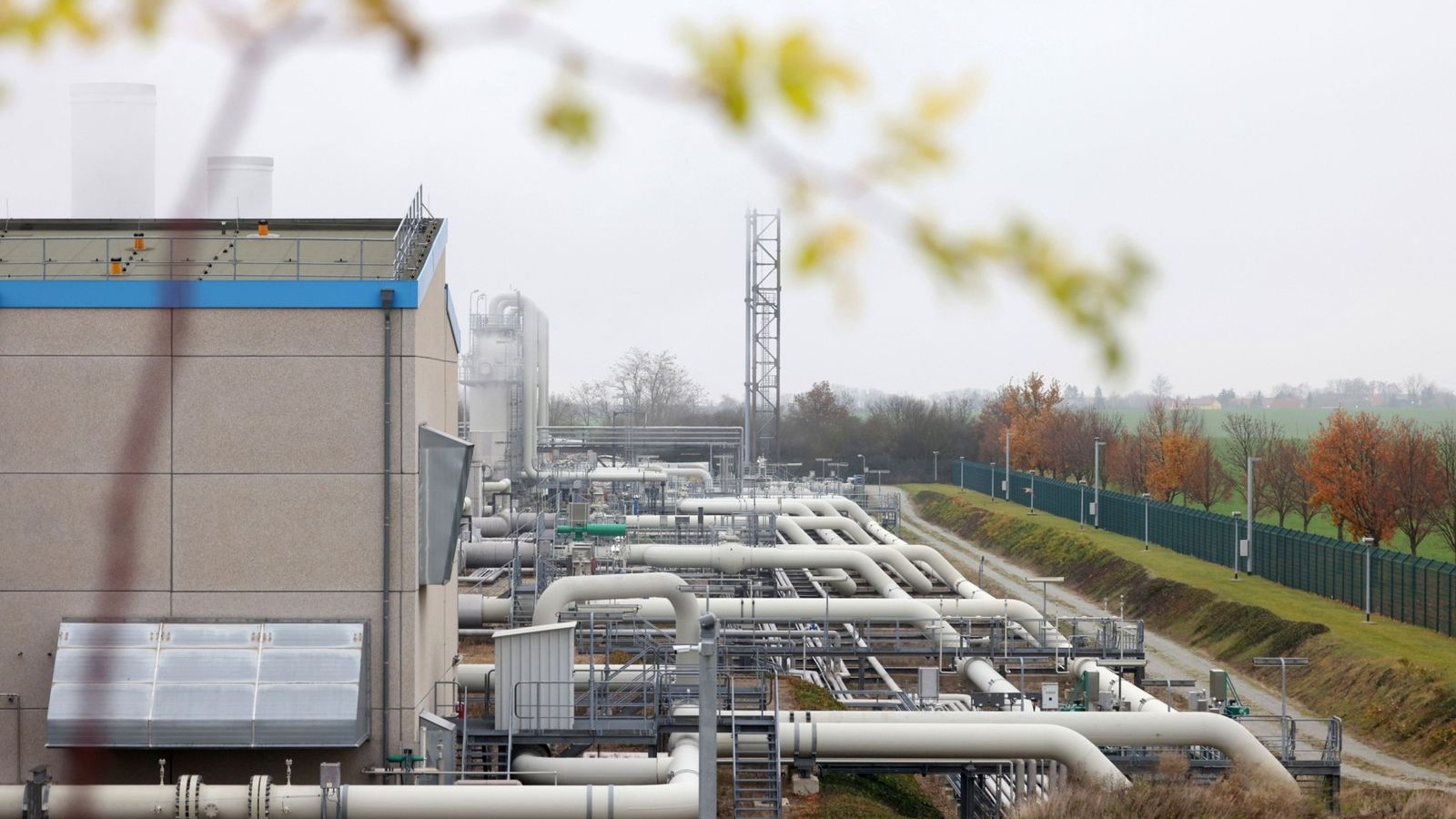 الاتحاد الأوروبي يوصي بخفض ضرائب الطاقة لمواجهة ارتفاع الأسعار 