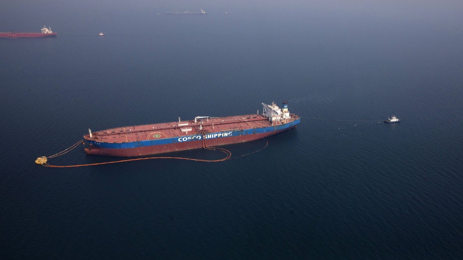 بدء تحميل أولى شحنات الفيول العراقي في مصب بانياس السوري تمهيداً لتصديرها 