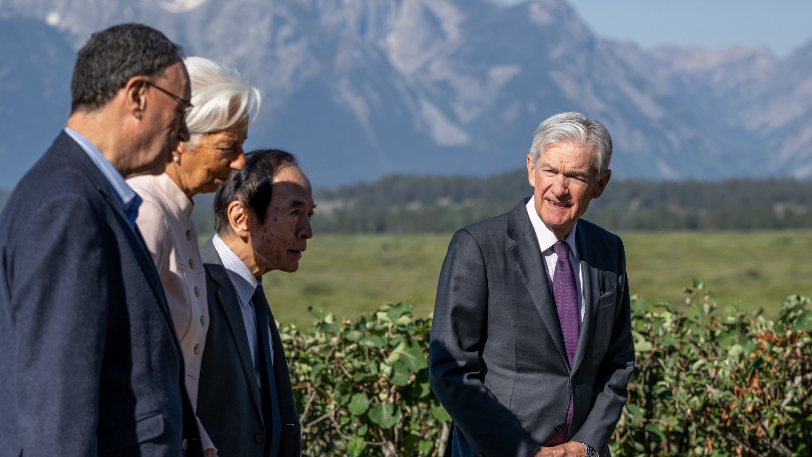 2026.. عام أسعار الفائدة الأقل والديون الأعلى في العالم 