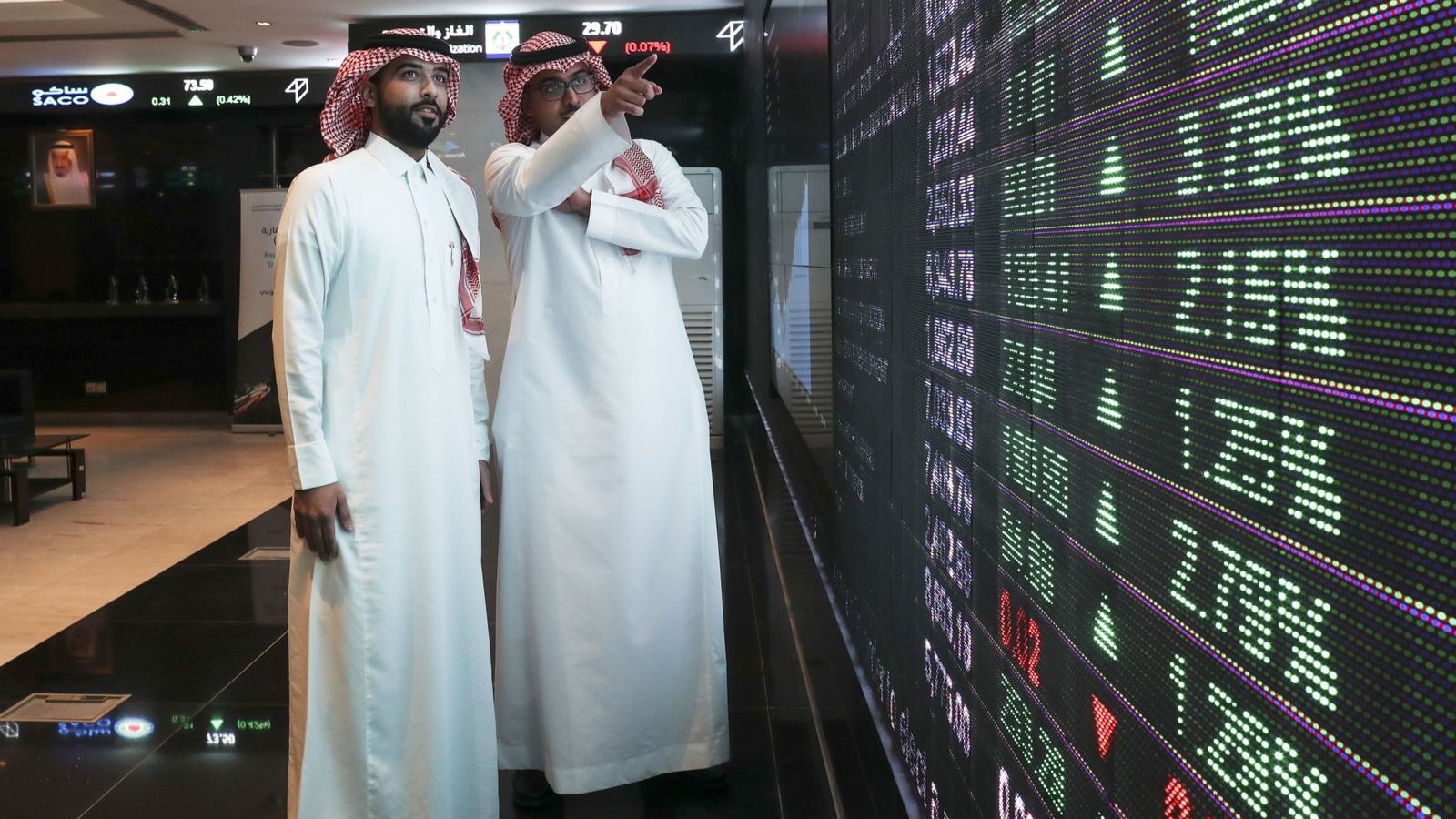 بورصة السعودية تستقر مع تركيز المتعاملين على نتائج الشركات 