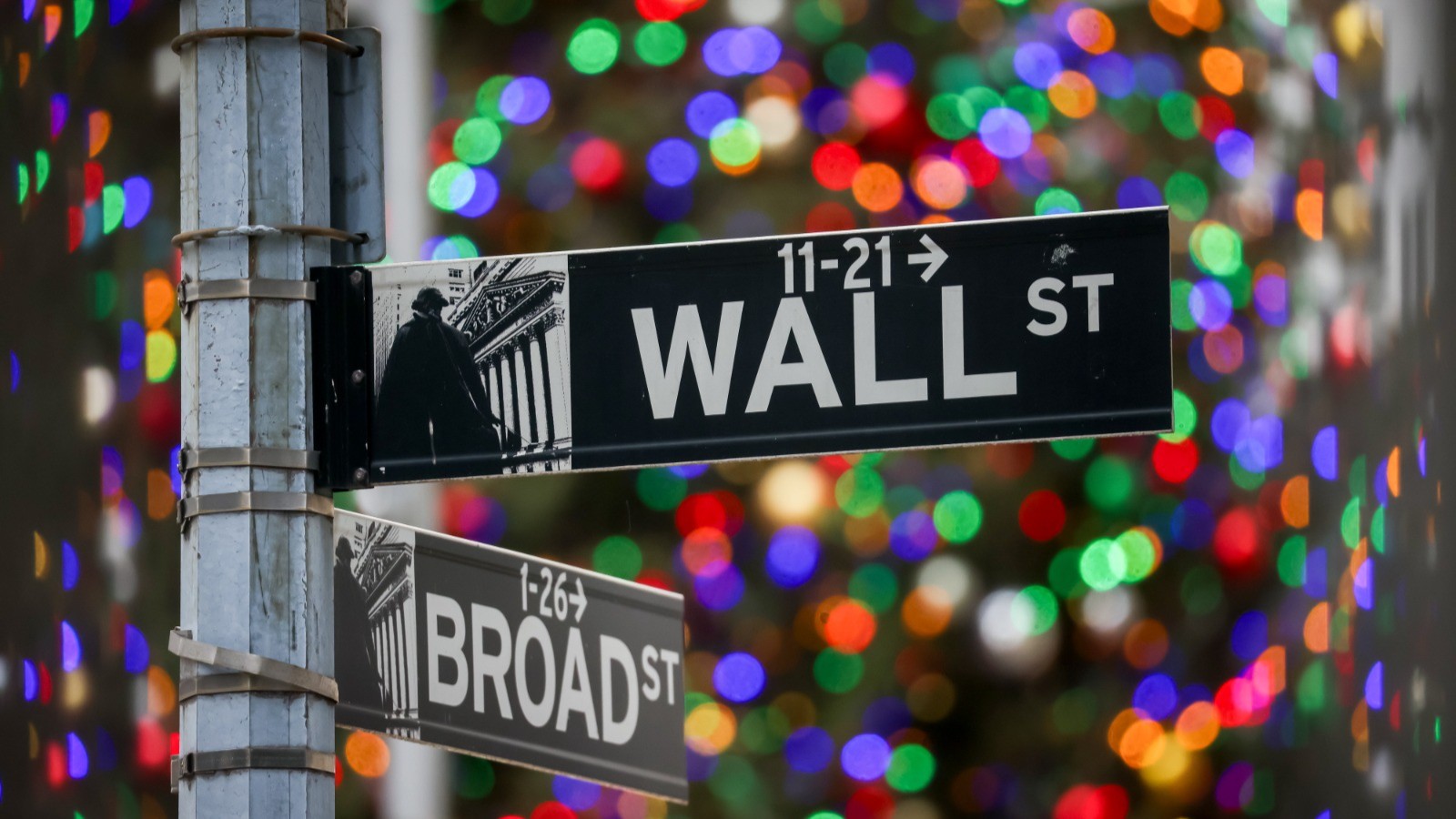 الأسهم الأميركية تبلغ قمة جديدة في جلسة قبل عيد الميلاد 