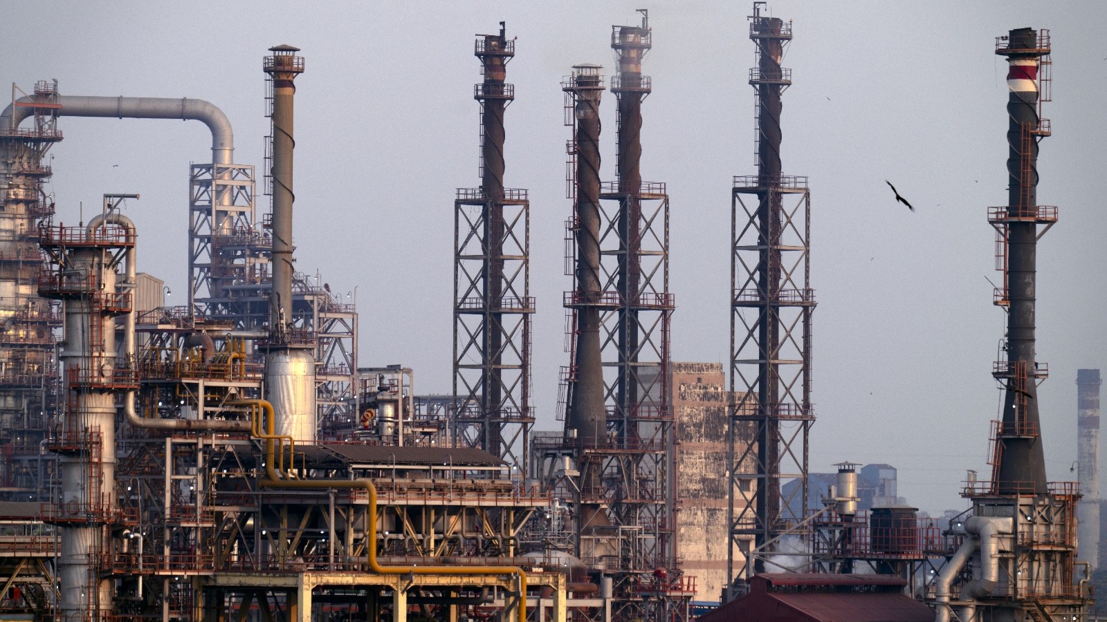 واشنطن: أي تخفيف إضافي لعقوبات النفط الروسي سيركز على الهند 