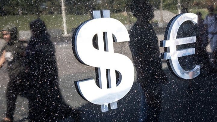 وزراء مالية اليورو يدفعون لتعزيز دور العملة الموحدة العالمي 