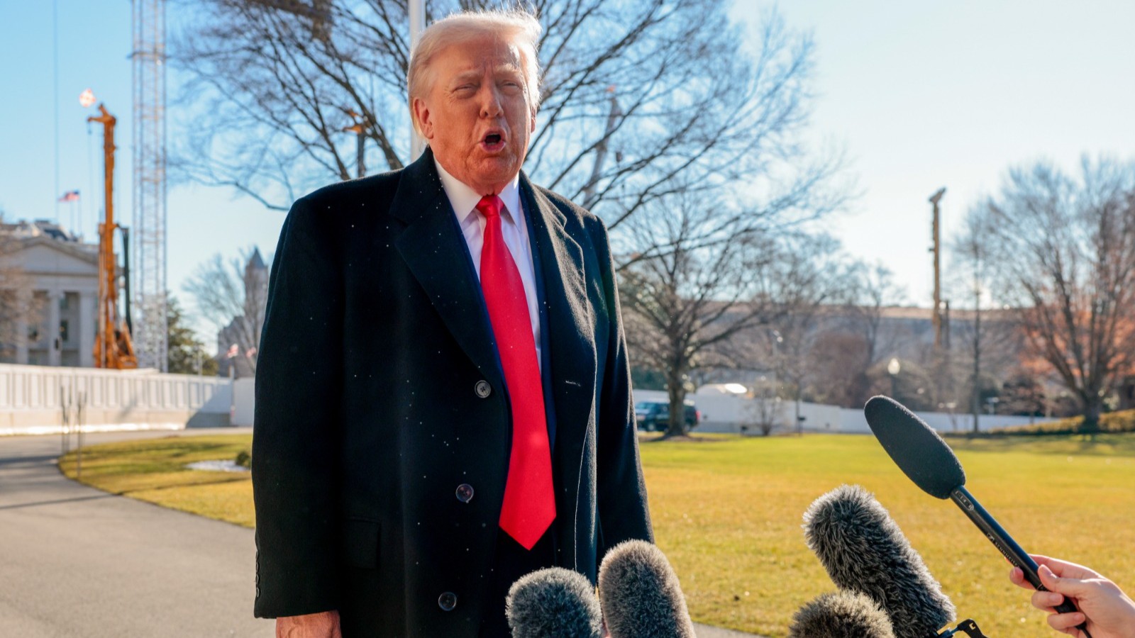 الإمارات: رسوم ترمب المرتبطة بإيران ستؤثر علينا بالتأكيد 