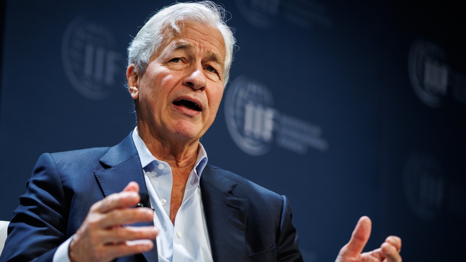 quot;جيه بي مورغانquot; يحذر من تكرار سيناريو الأزمة المالية العالمية 2008 