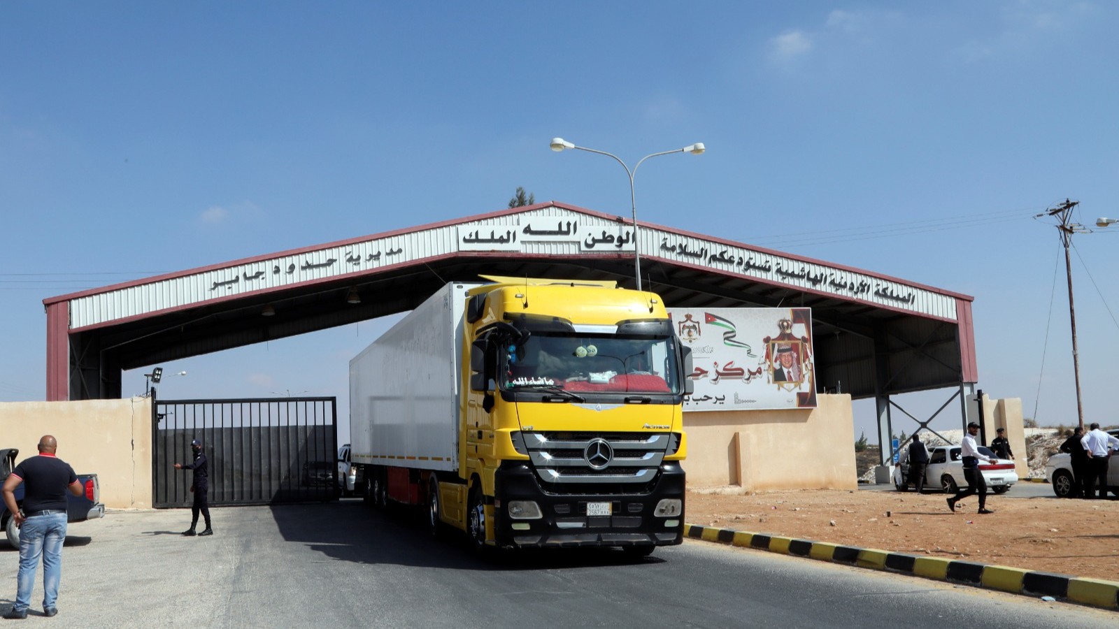 سوريا تعيد فتح معبر نصيب مع الأردن بعد إغلاق مؤقت 