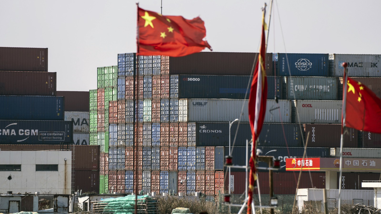 مسح خاص يظهر تباطؤ نشاط المصانع التصديرية في الصين خلال مارس 