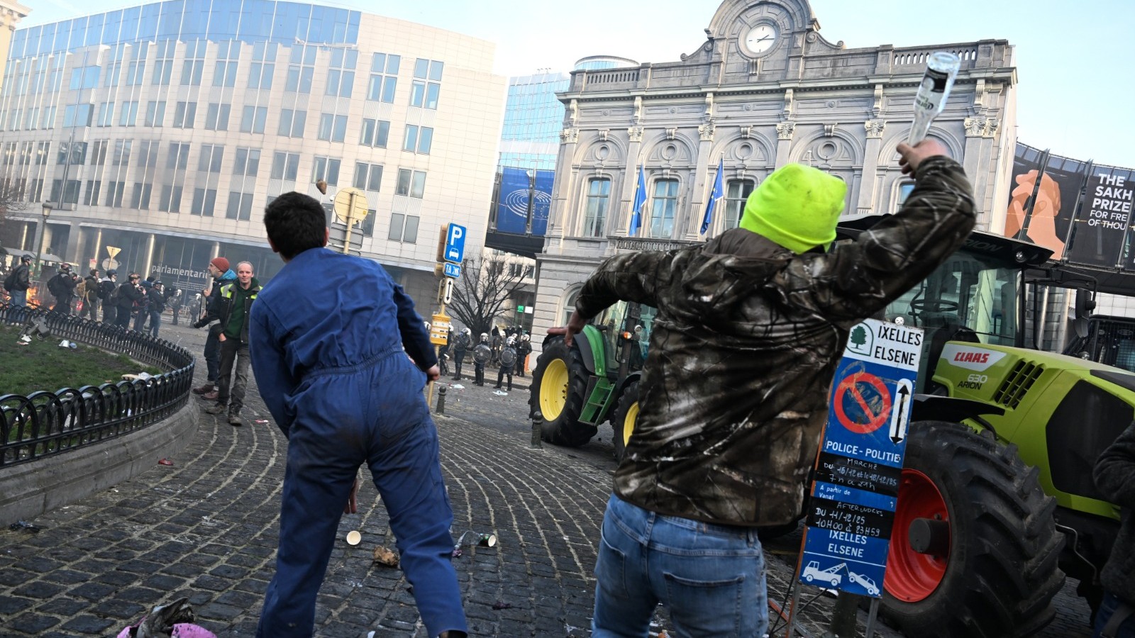 أوروبا تتعثر في محاولتها الإفلات من النظام العالمي لترمب 