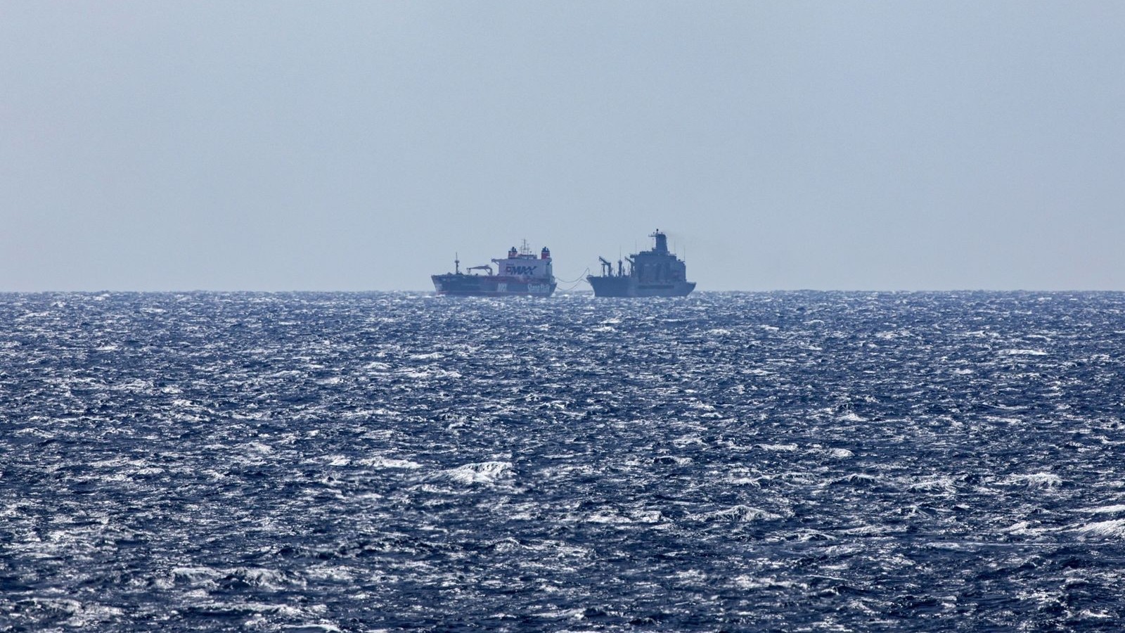 السعودية توسع خدمات الشحن لمواجهة اضطرابات مضيق هرمز 