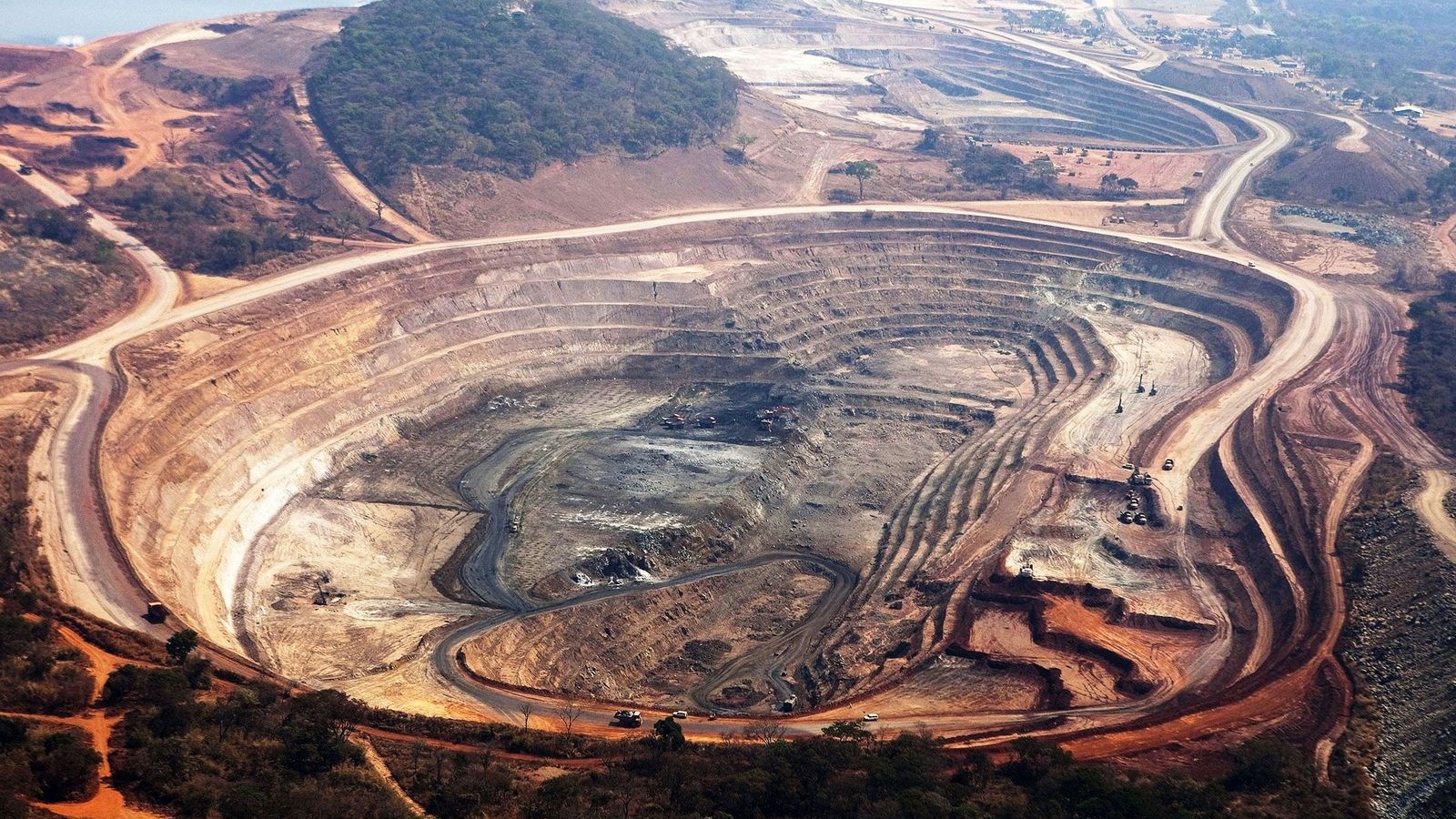 الكونغو تشحن النحاس إلى السعودية والإمارات من مشروع مدعوم أميركياً 