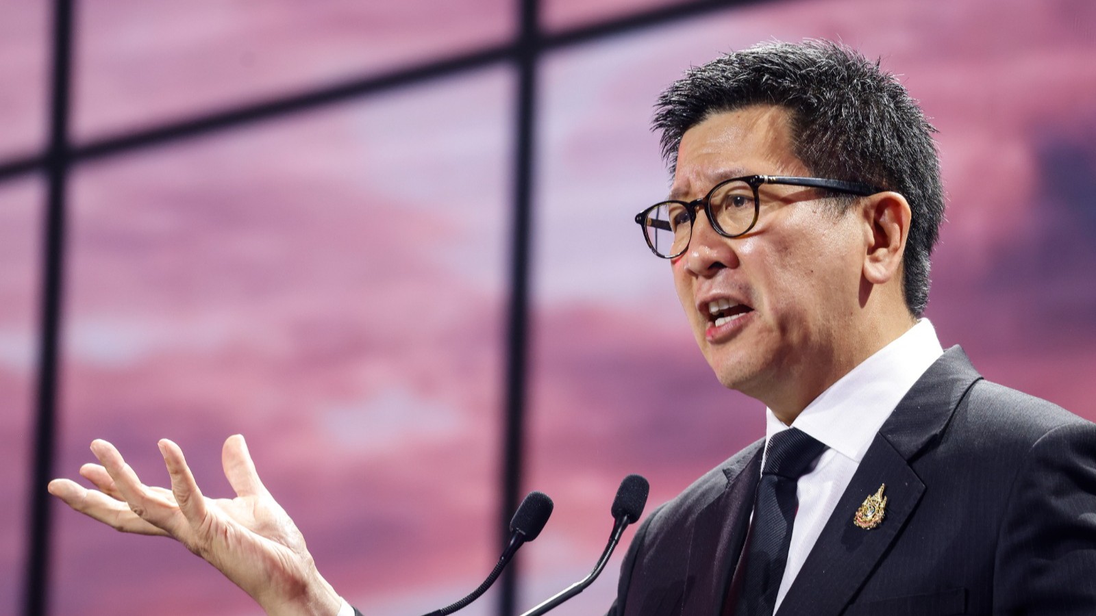 تايلندا تتوقع بقاء أسعار النفط مرتفعة لعامين 