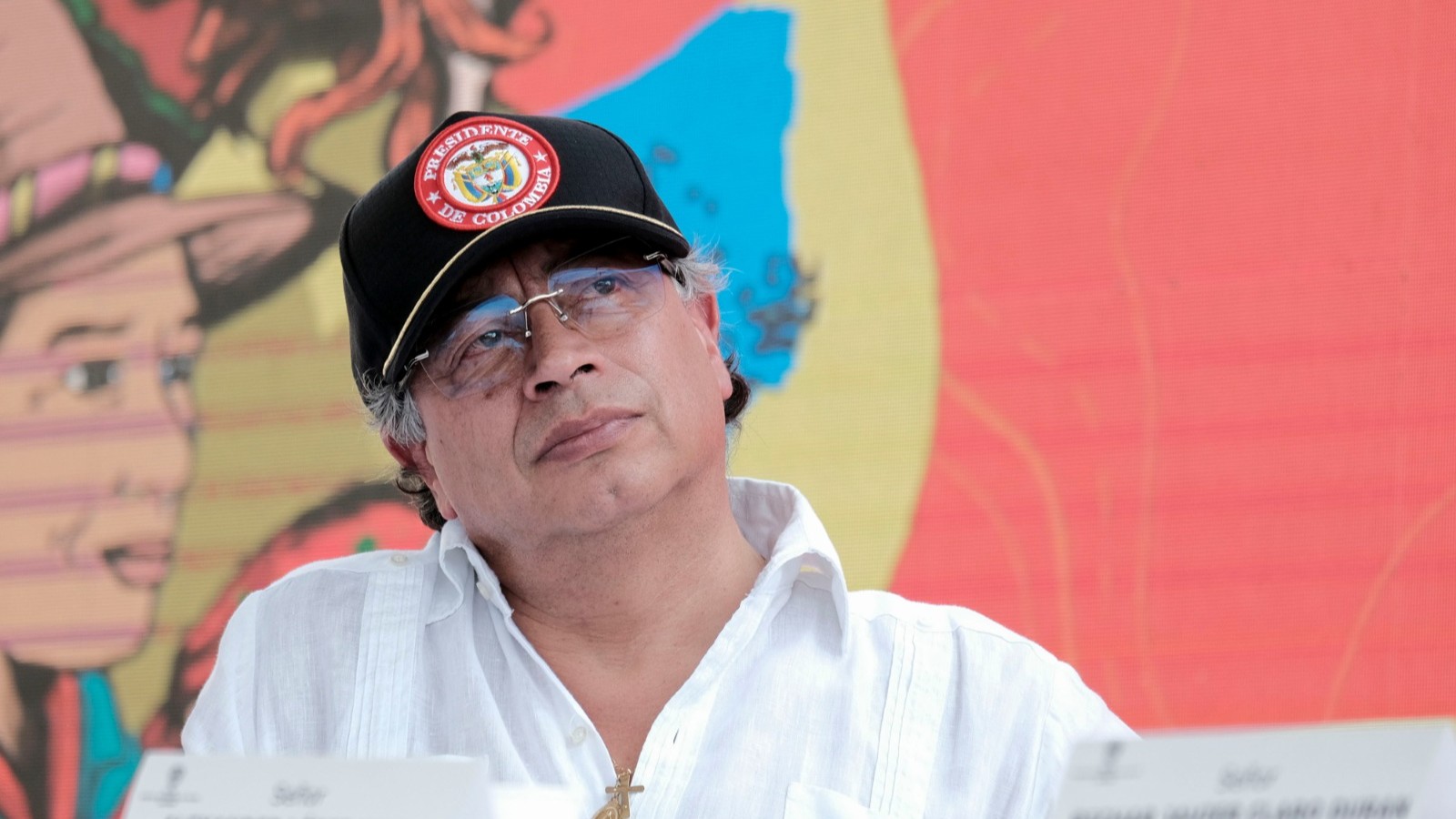 ترمب يوسع تهديداته لتطال كولومبيا ويلمح لقرب سقوط كوبا 