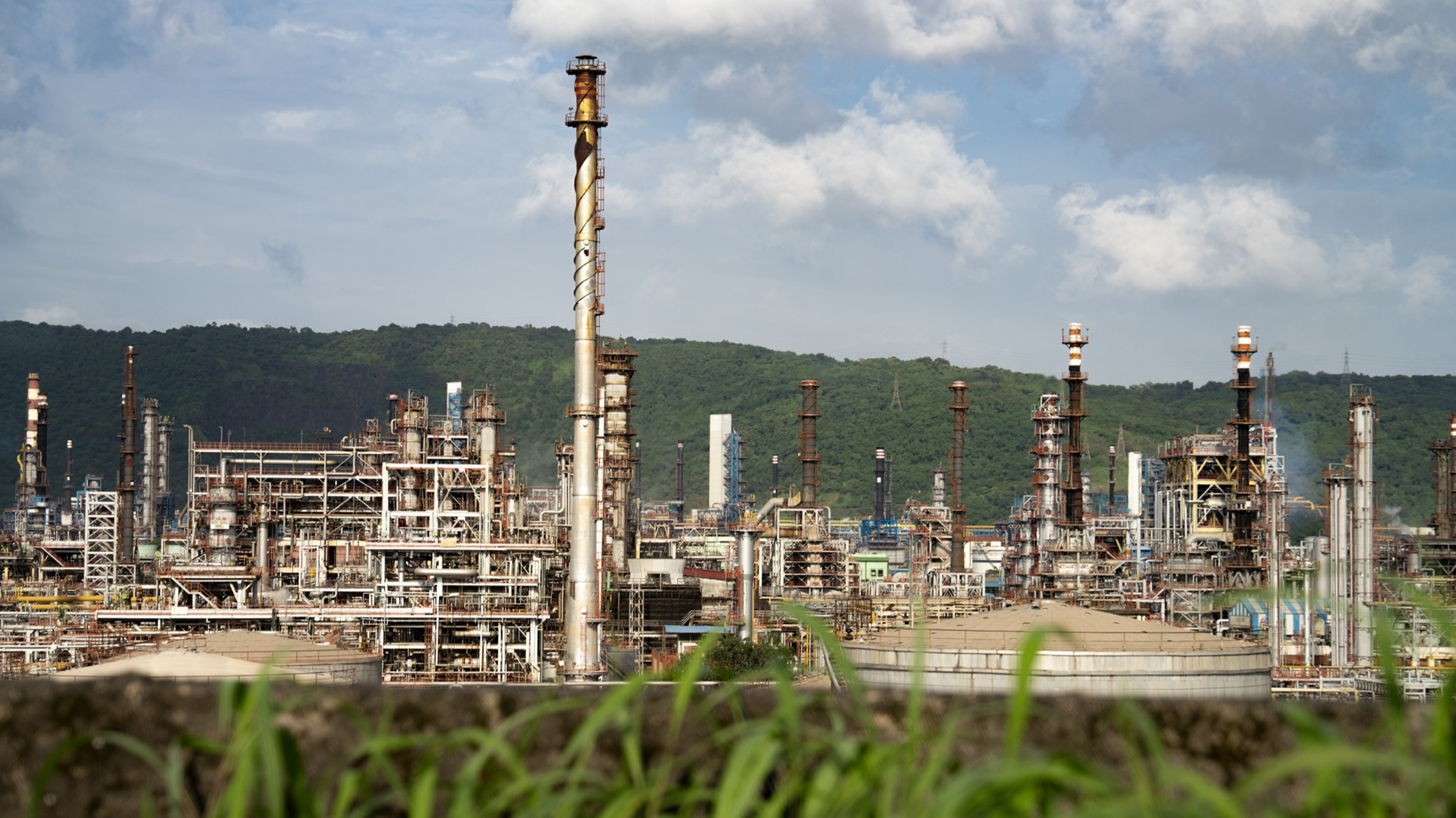 الهند تقر بشراء النفط الإيراني وتنفي وجود مشكلات بالدفع 