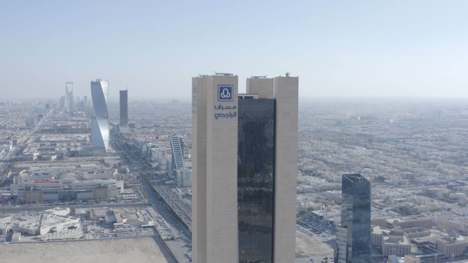 مصرف الراجحي يجمع 600 مليون دولار من طرح صكوك دولية 