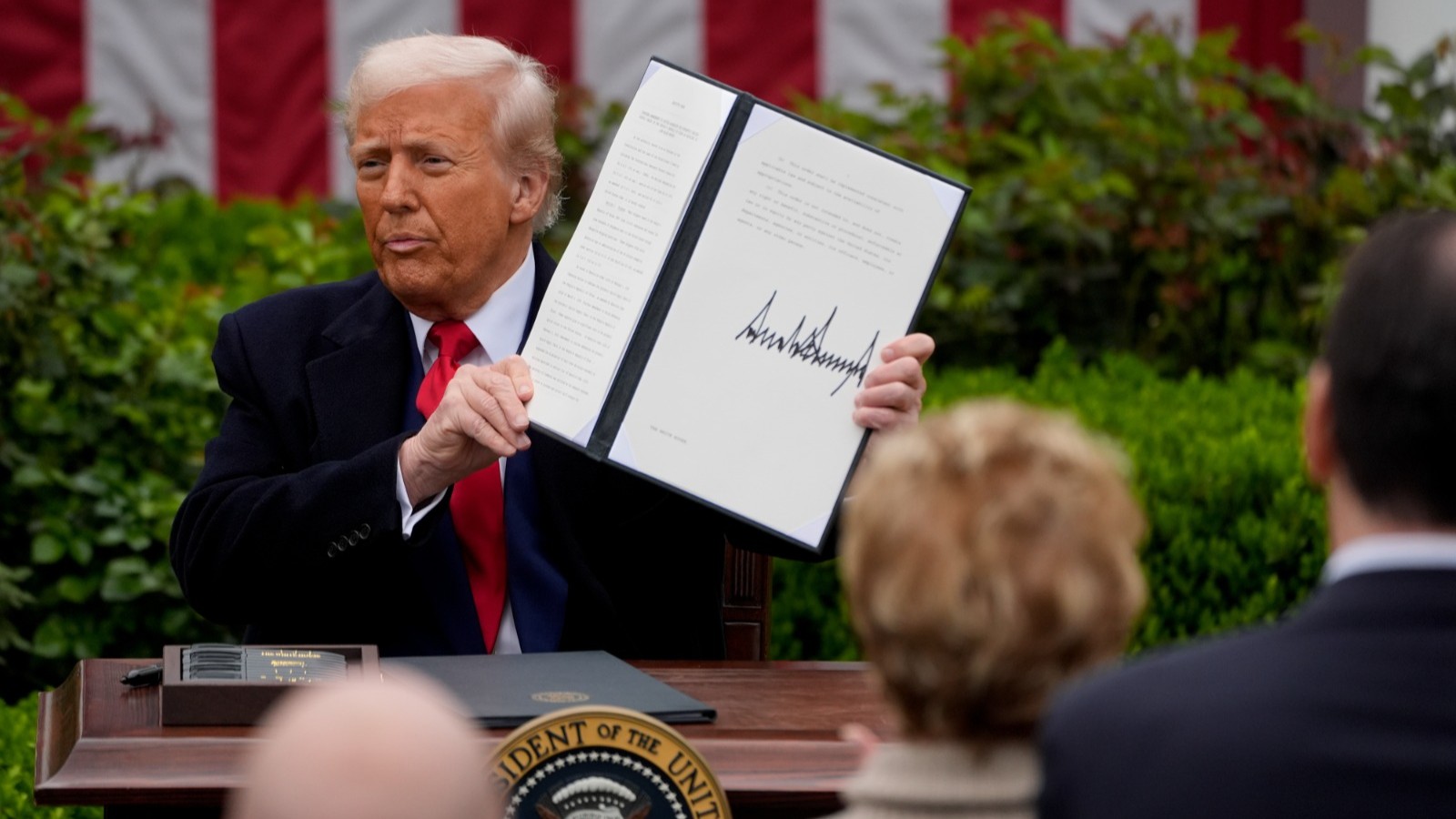 ما هي quot;المادة 122quot; التي فرض بها ترمب رسومه الأخيرة.. وكيف استغلها لصالحه؟ 