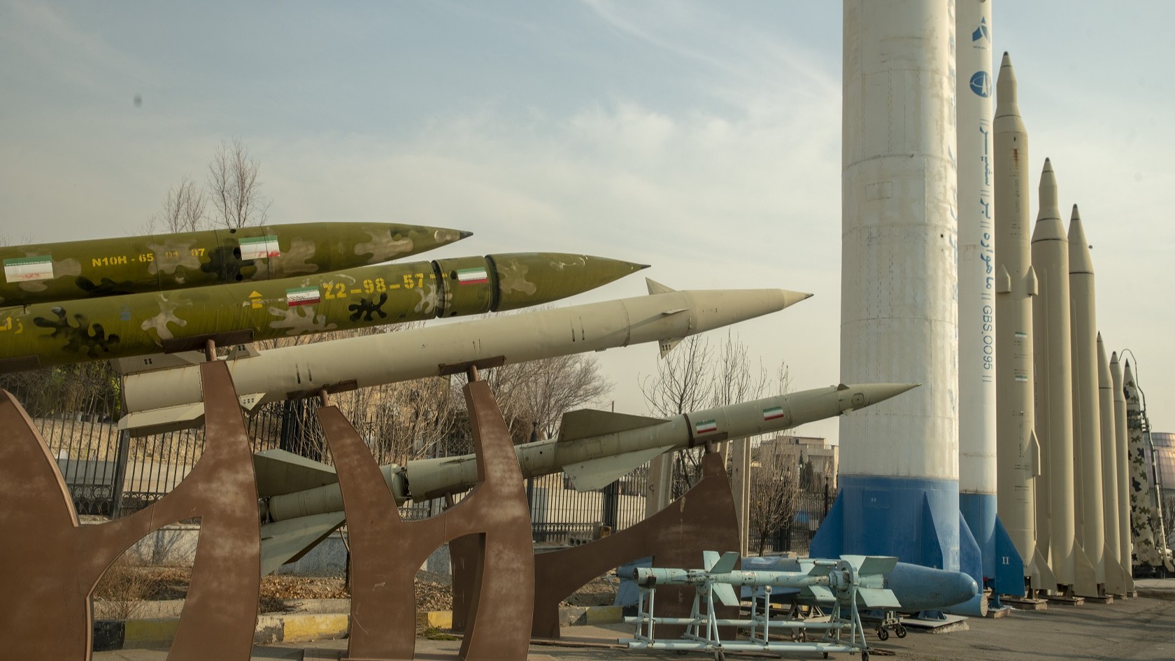 هجمات إيران على دول الخليج تتراجع بشدة عن ذروتها 