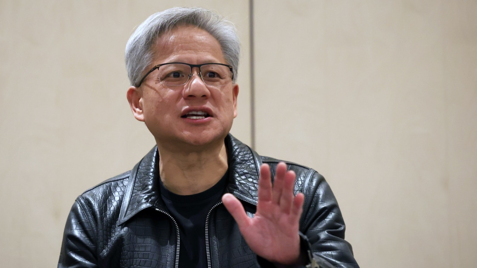 رئيس quot;إنفيدياquot; يعتزم زيارة الصين على أمل إعادة فتح السوق أمام الشركة 