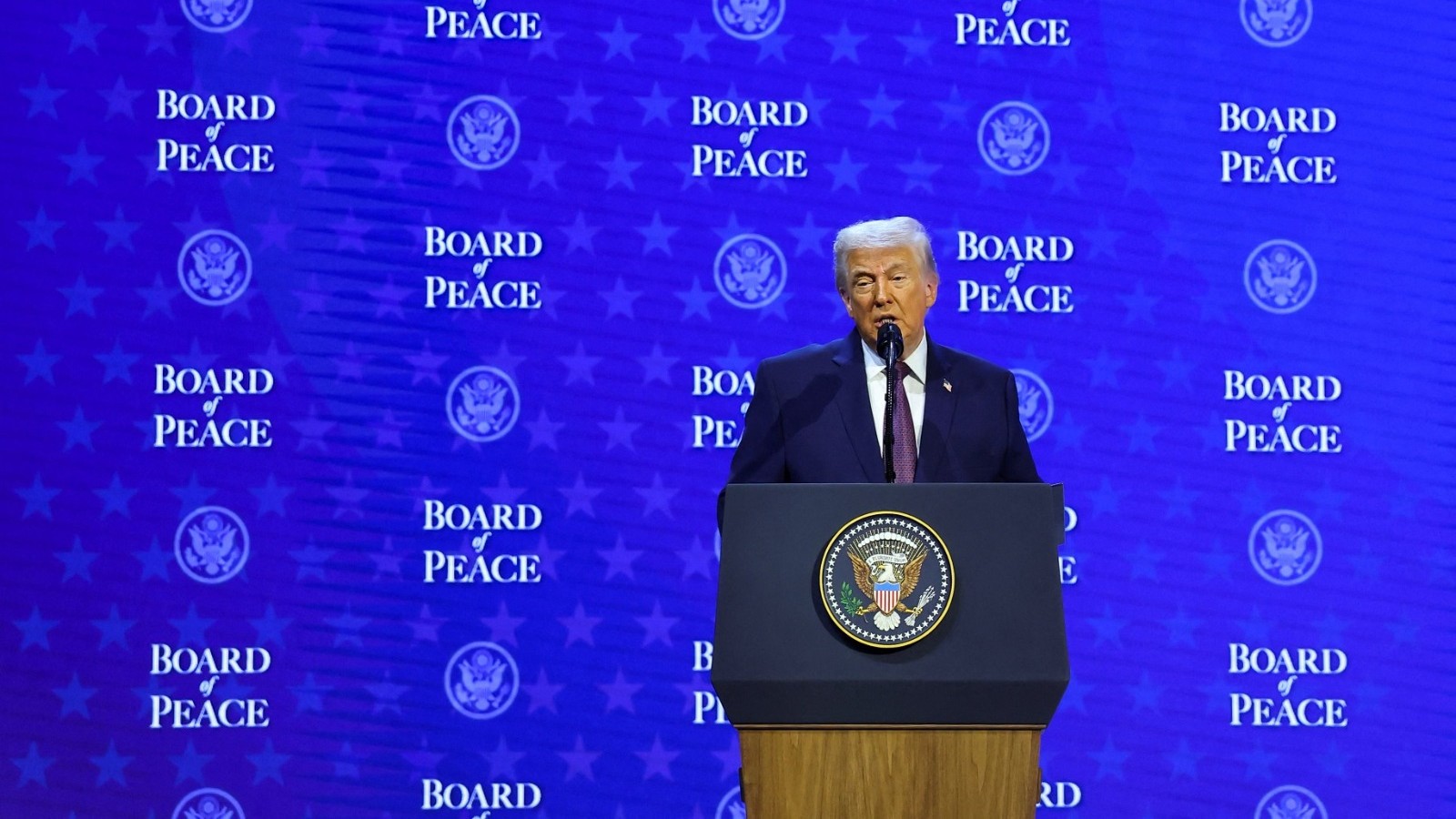 ترمب يطلق quot;مجلس السلامquot; في دافوس 