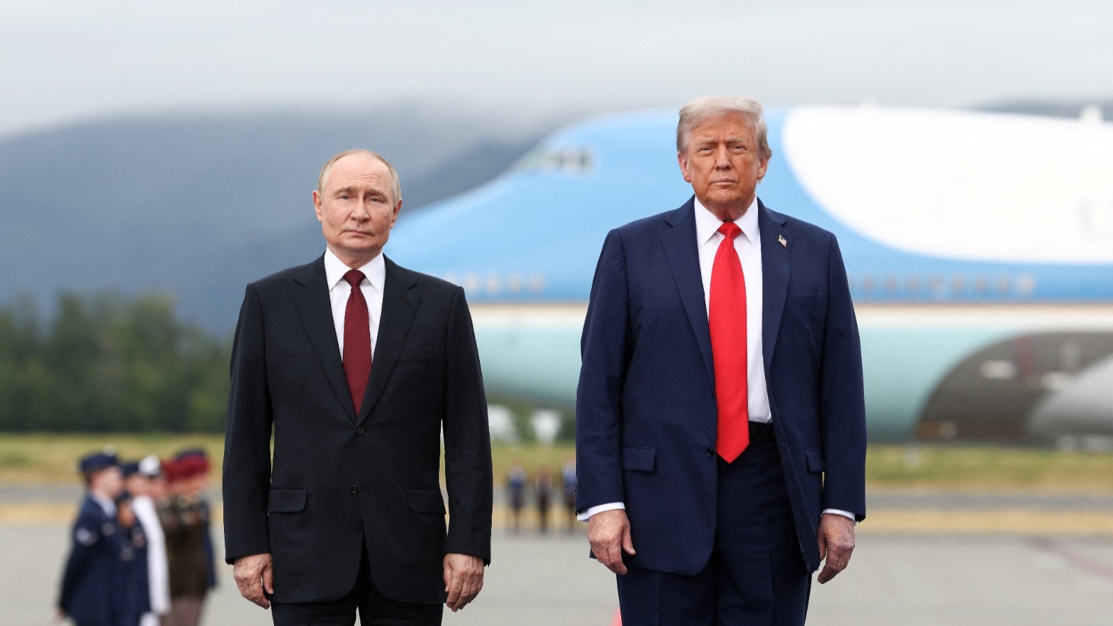 بوتين وترمب يبحثان هاتفياً تطورات الوضع في إيران 