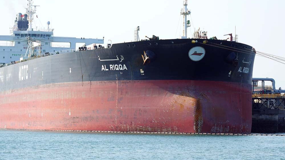 ناقلات النفط الروسي تتجه نحو شرق آسيا في سباق لاقتناص المشترين 