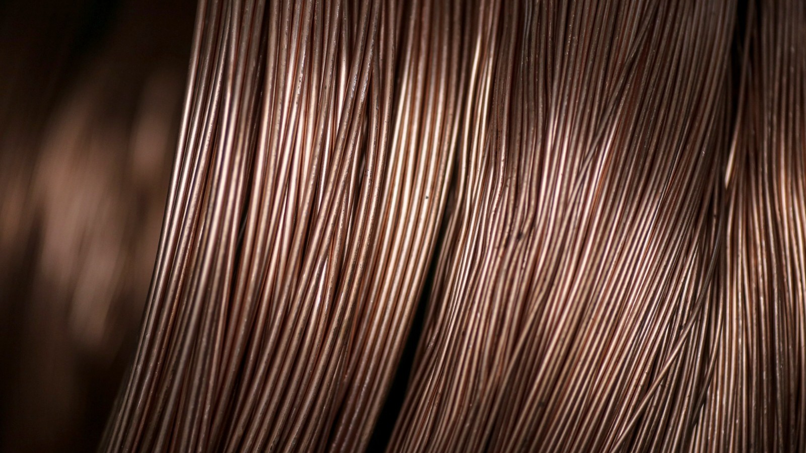 غولدمان ساكس يحذر: سعر النحاس مهدد بالهبوط حال استمرار إغلاق هرمز 