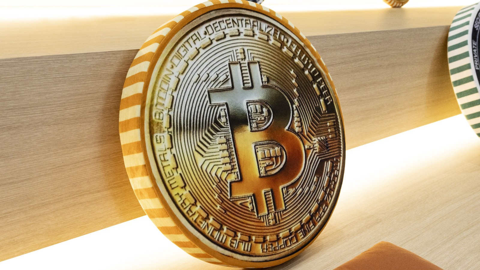 صناديق quot;بتكوينquot; تستعيد زخم التدفقات مجدداً بعد ضخ 4.6 مليار دولار 