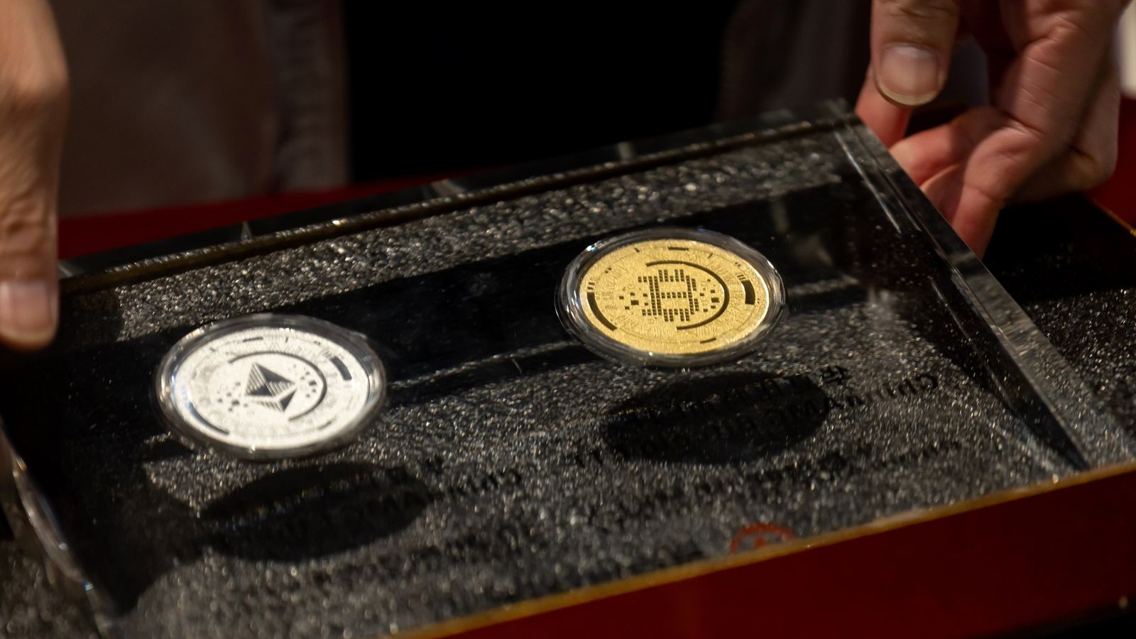 quot;بتكوينquot; دون 85 ألف دولار مع عزوف المستثمرين عن الأصول الخطرة 