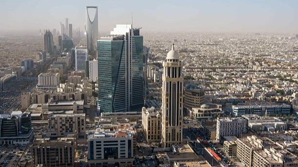 اقتصاد السعودية يسجل أول تباطؤ بعد 4 فصول من التسارع بضغط من النفط 