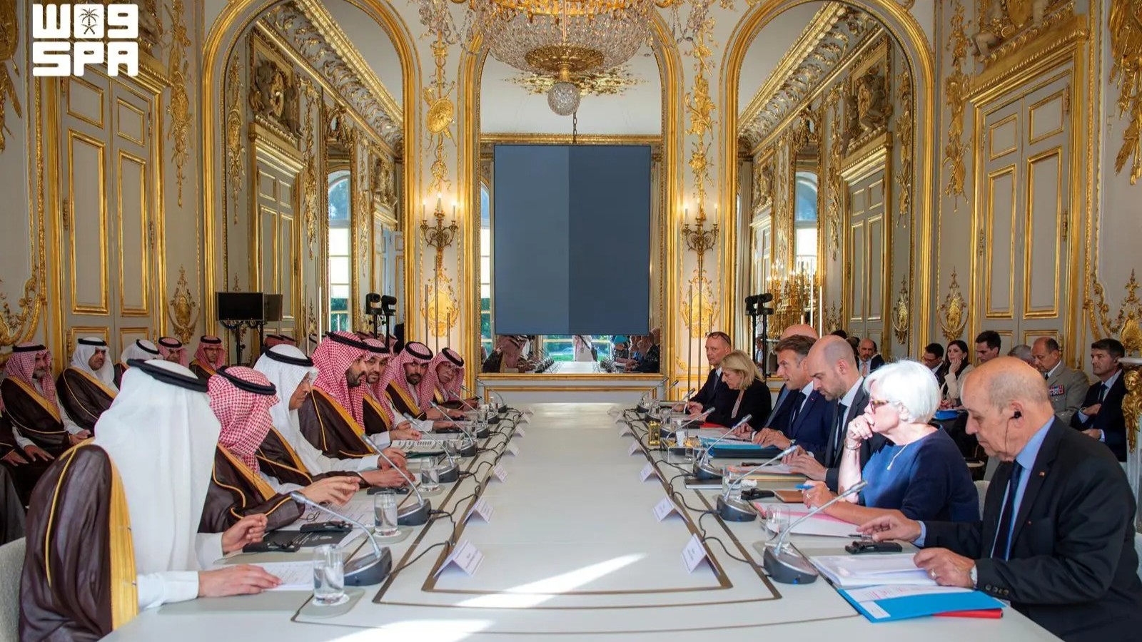 هذه حصيلة الاتفاقيات الموقعة بين السعودية وفرنسا 