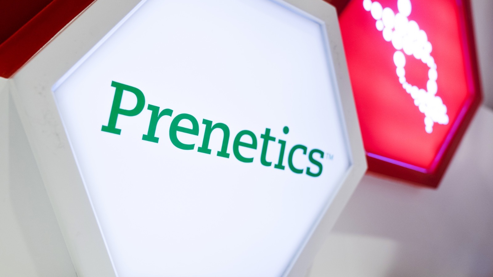 شركة يدعمها ديفيد بيكهام تتخلى عن شراء بتكوين 