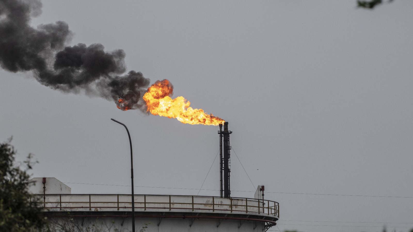 فنزويلا تصدر غاز البترول المسال لأول مرة في تاريخها 